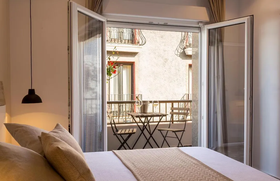 Room Boutique 32-1